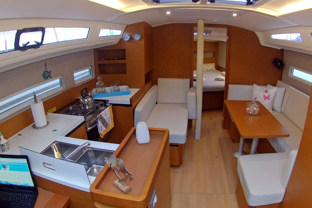 Sun Odyssey 410 Evelina