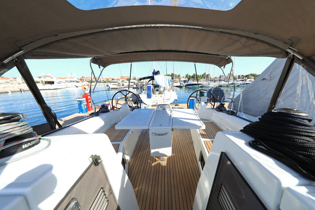 Sun Odyssey 410 Vague