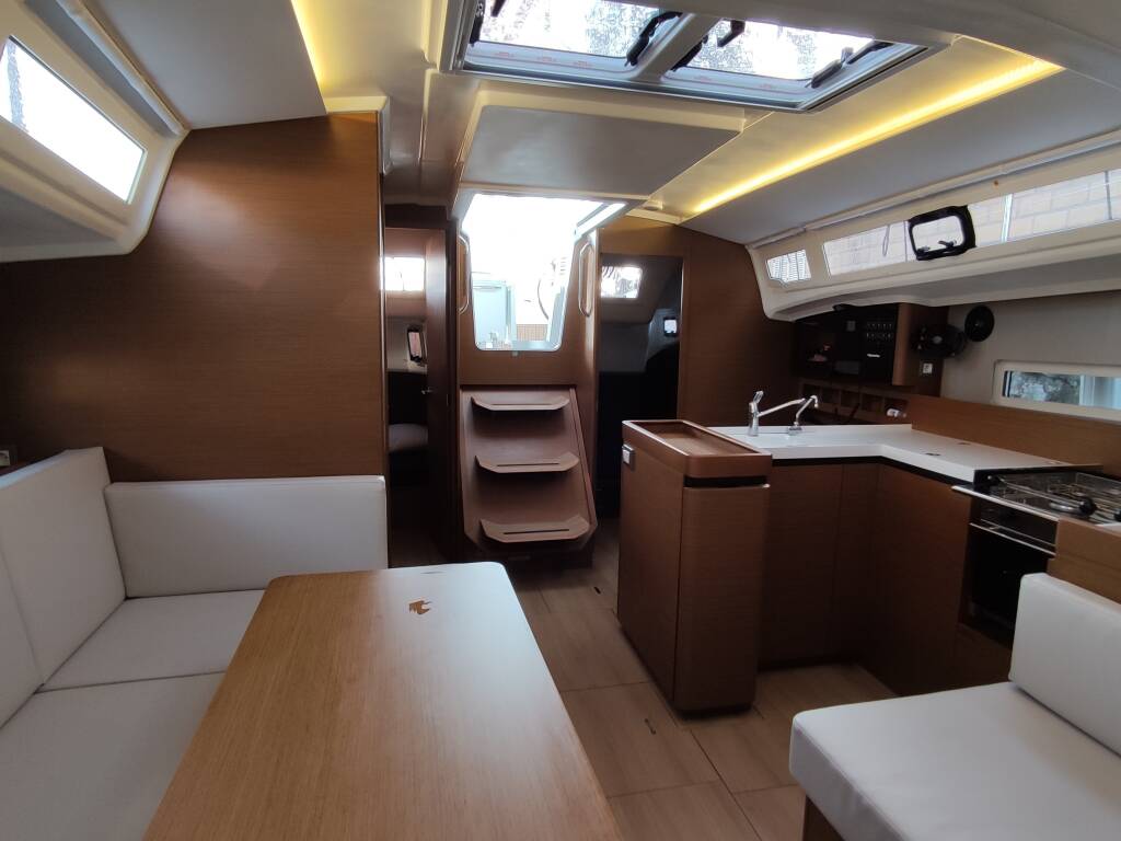 Sun Odyssey 410 Camilleri