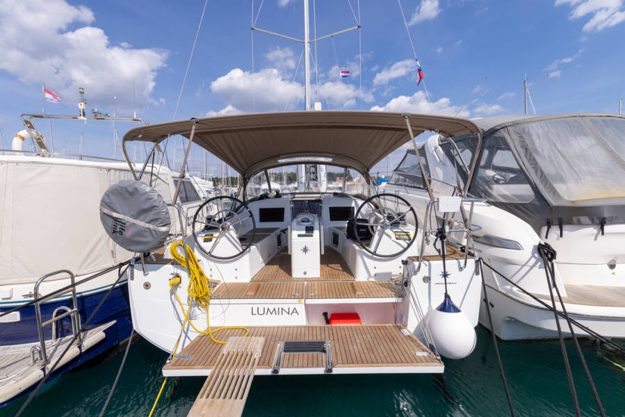 Sun Odyssey 410 Lumina