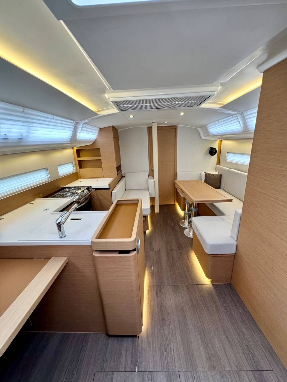Sun Odyssey 410 LUCIA