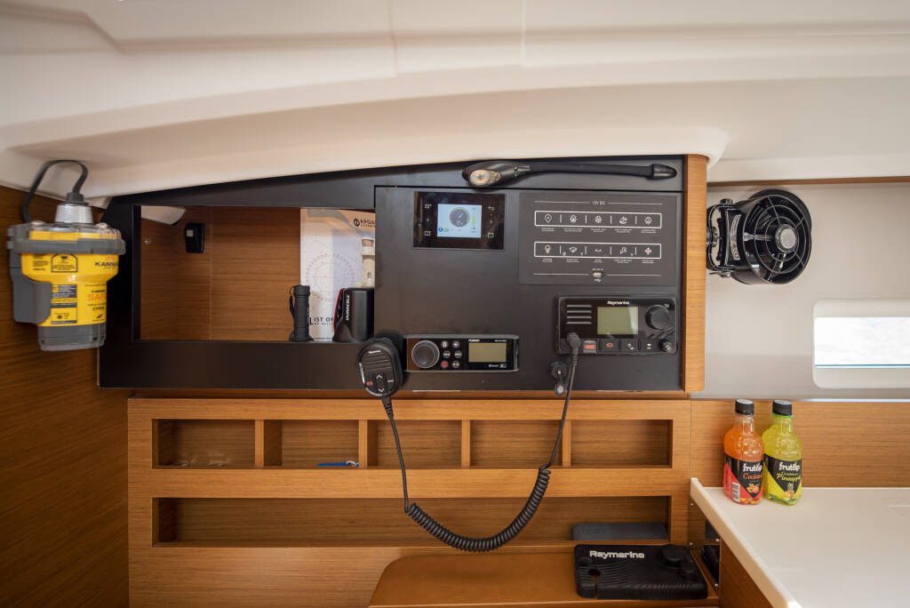 Sun Odyssey 410 Garfish 