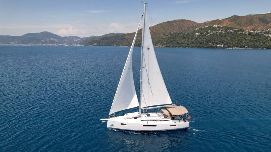 Sun Odyssey 410 Sky Ela