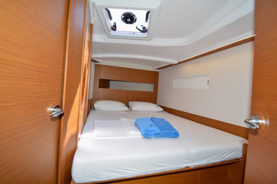 Sun Odyssey 410 Sky Ela