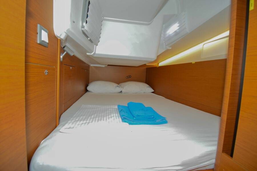 Sun Odyssey 410 Sky Ela