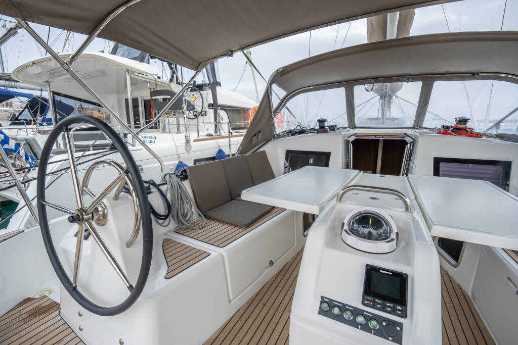 Sun Odyssey 410 DELLA GRAZIA