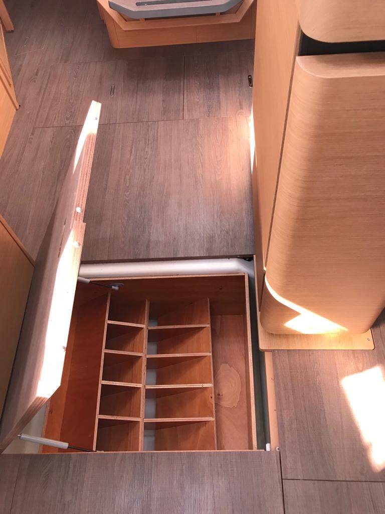 Sun Odyssey 410 Bella