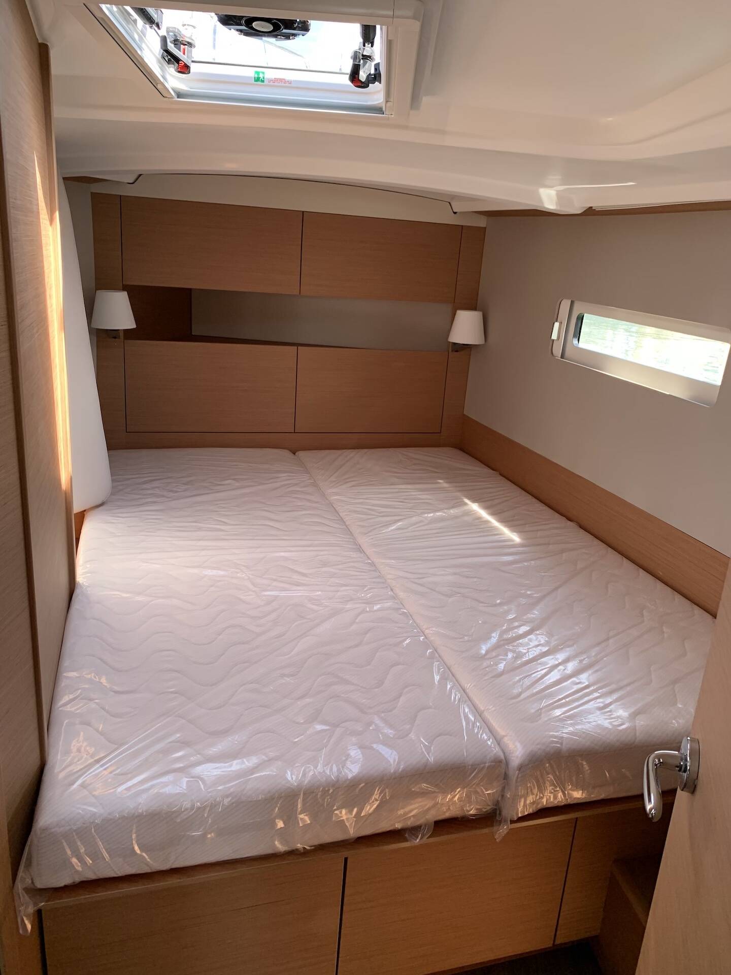 Sun Odyssey 410 Bella