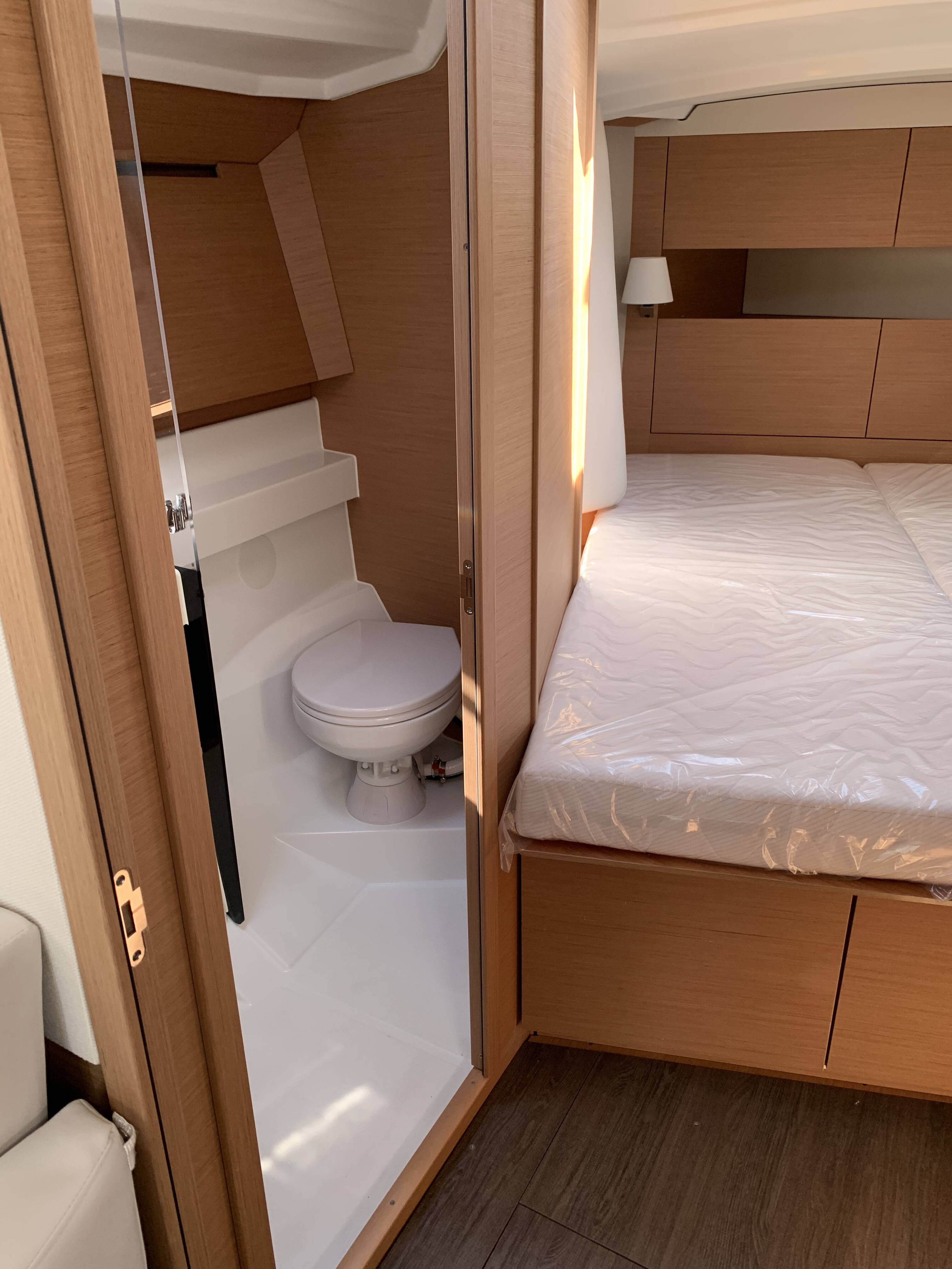 Sun Odyssey 410 Bella
