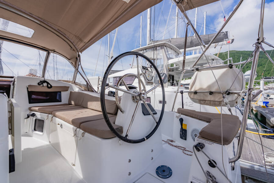 Sun Odyssey 410 Tola Sunrise