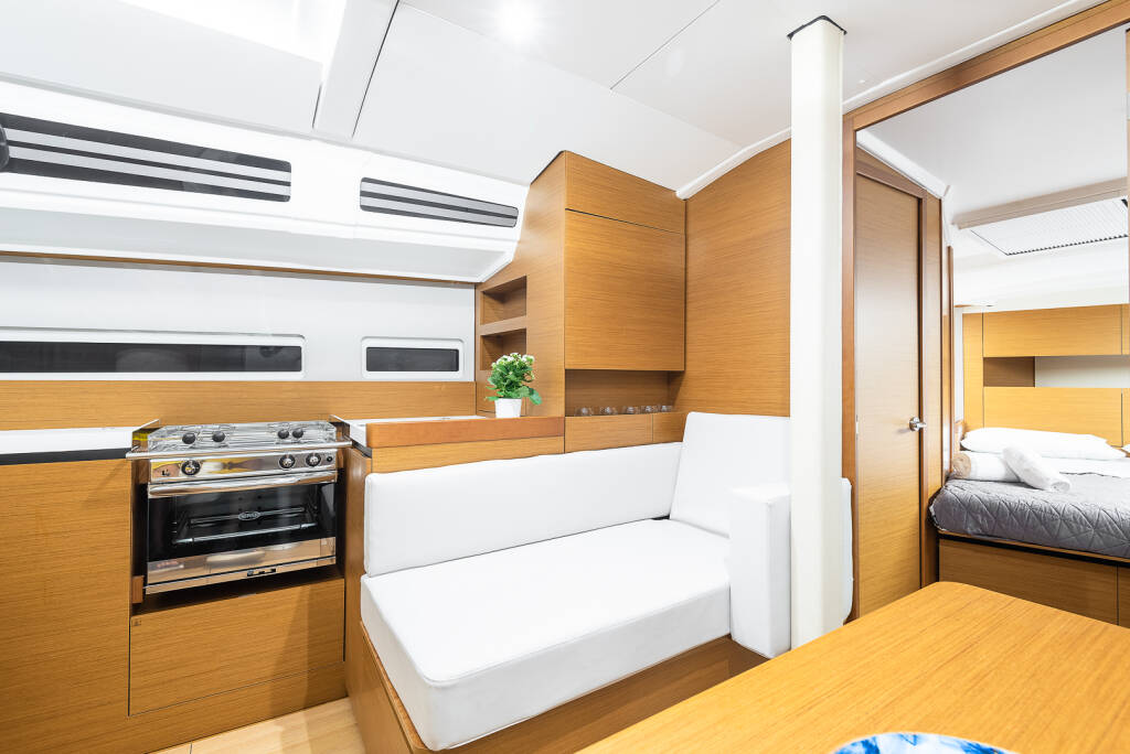 Sun Odyssey 410 Irene