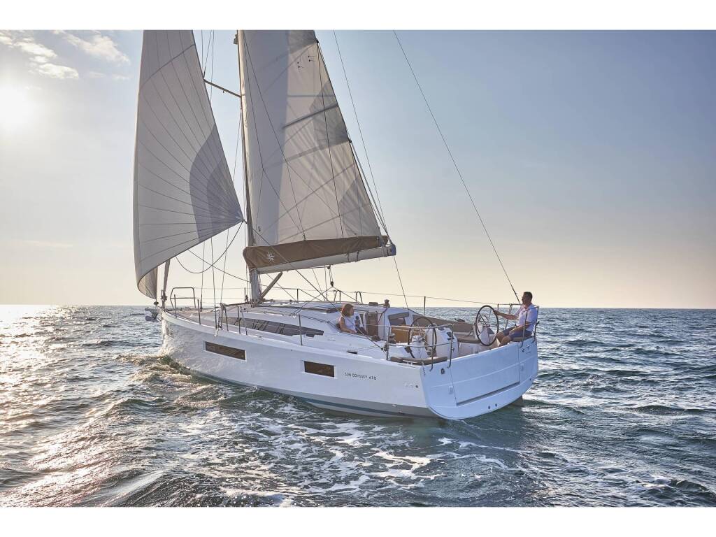 Sun Odyssey 410 Sky Lina