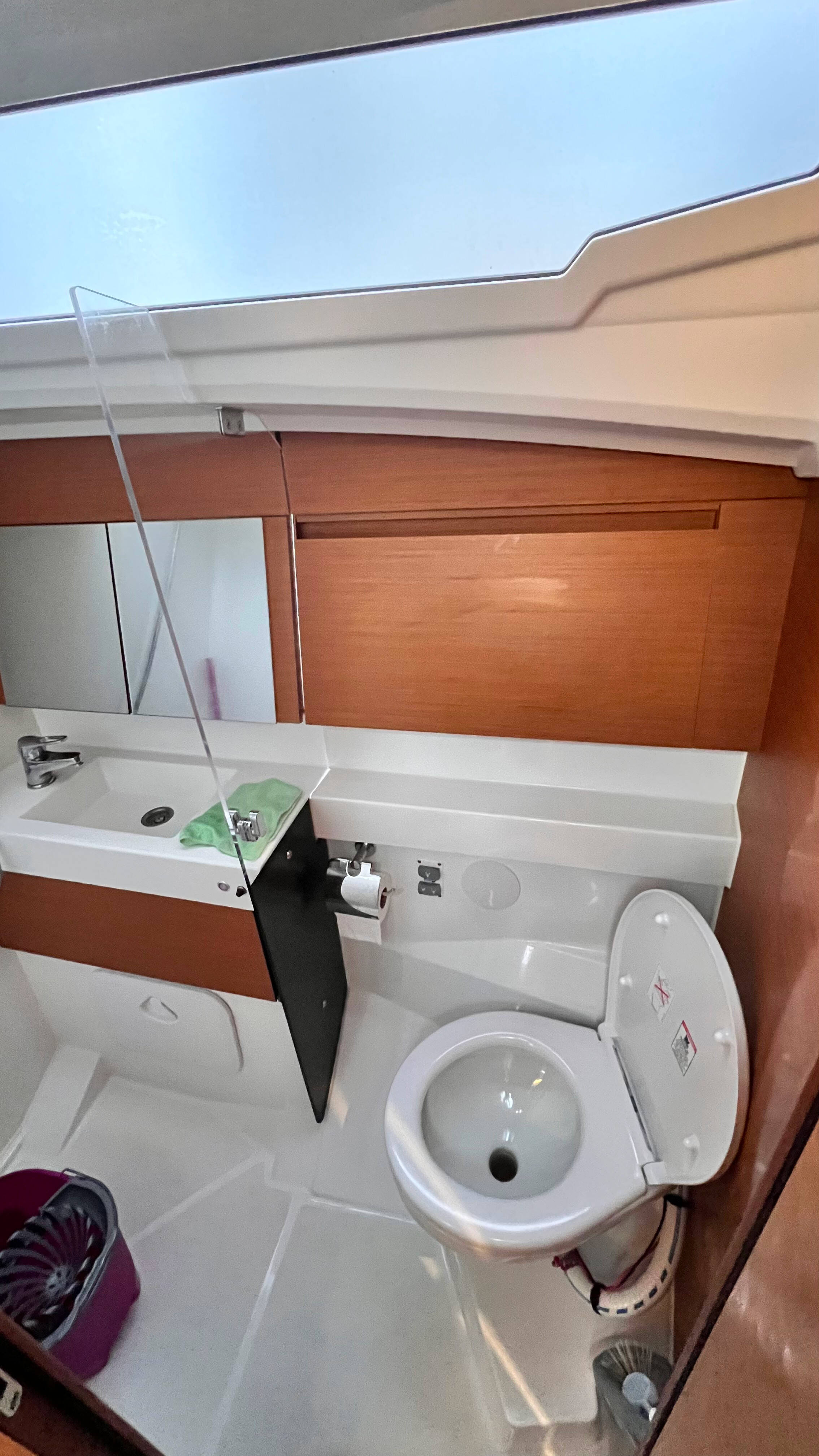 Sun Odyssey 410 Pelora
