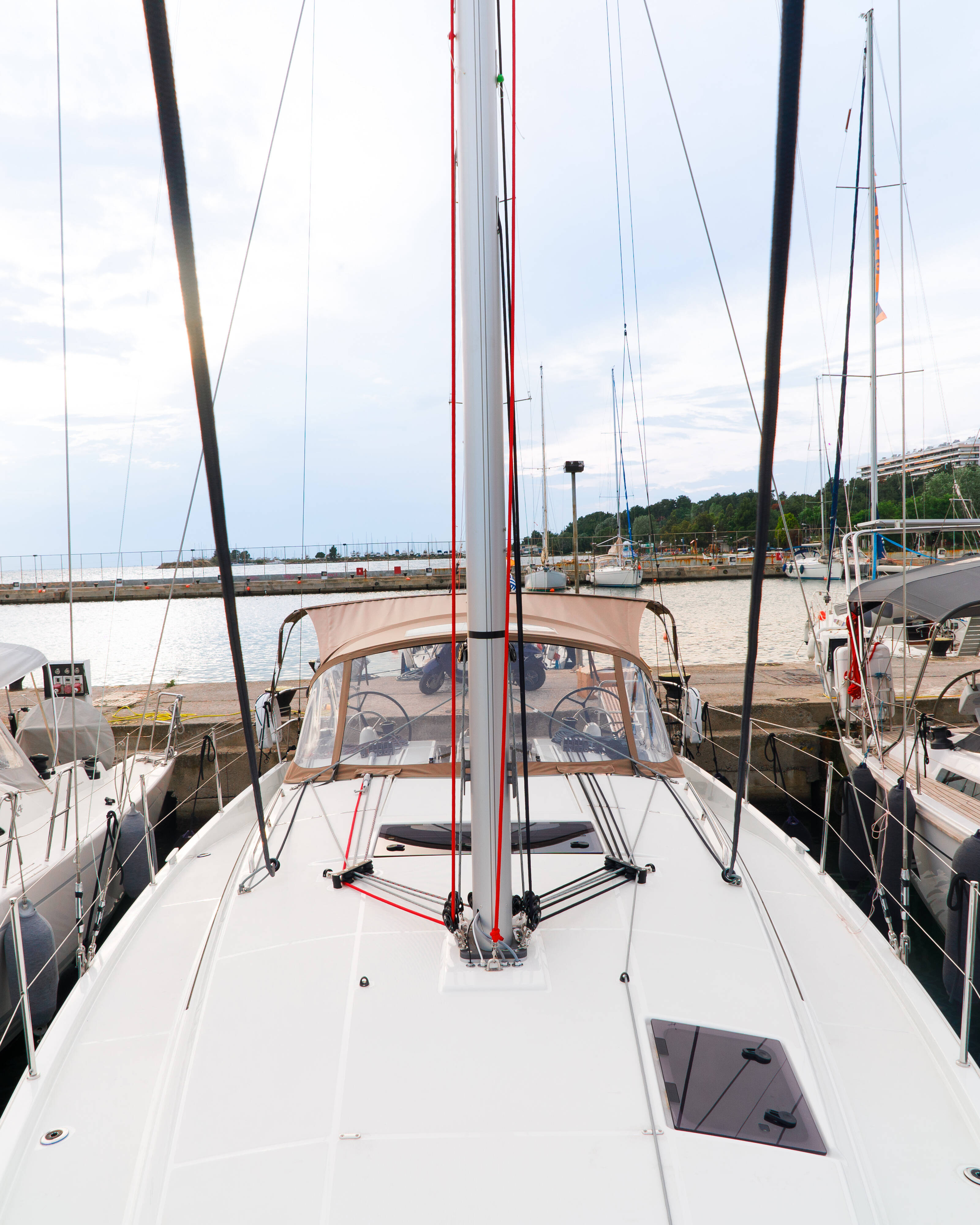 Sun Odyssey 410 Aquamarine