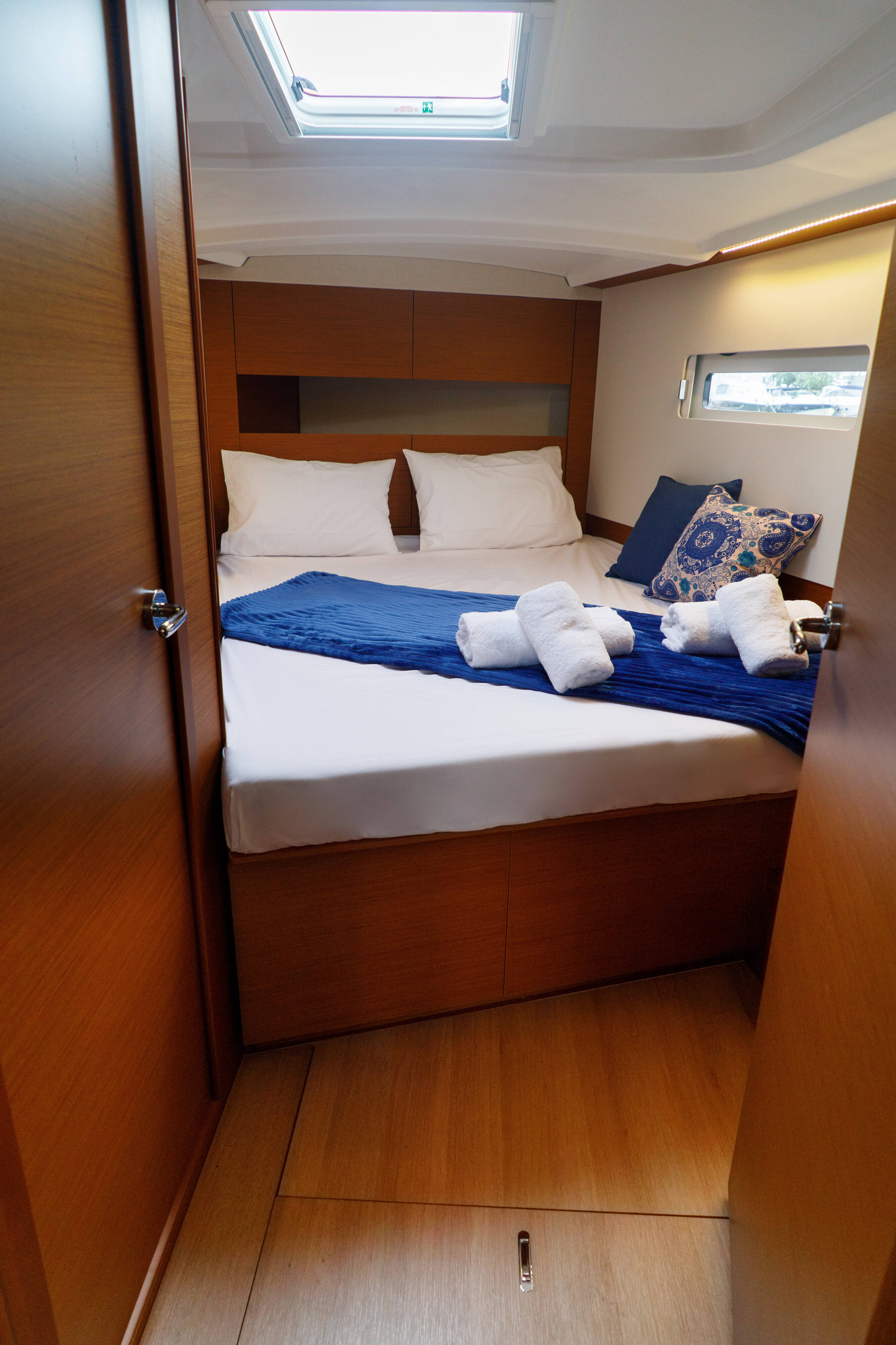 Sun Odyssey 410 Aquamarine