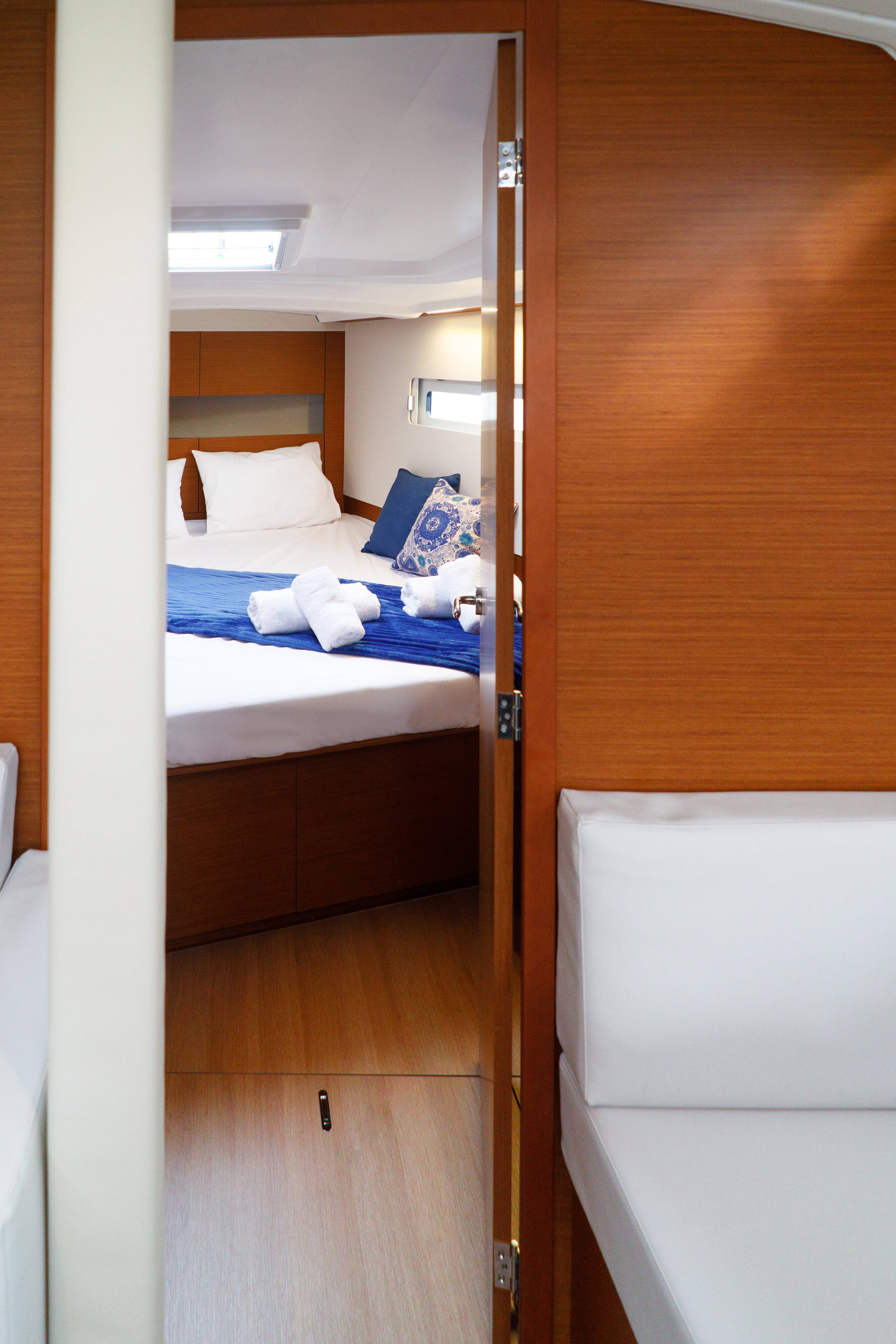 Sun Odyssey 410 Aquamarine