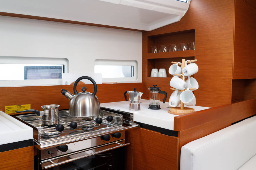 Sun Odyssey 410 Aquamarine