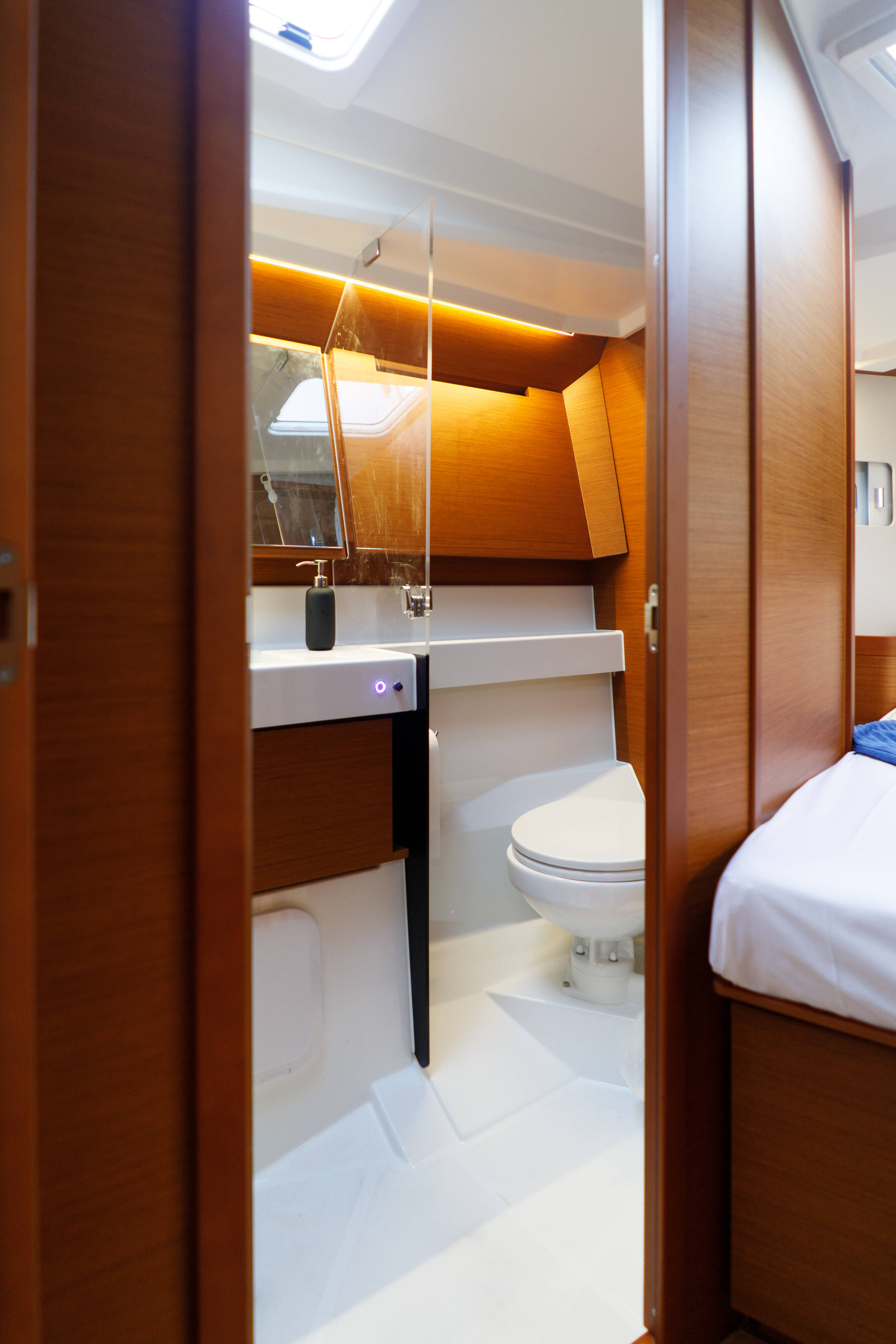 Sun Odyssey 410 Aquamarine