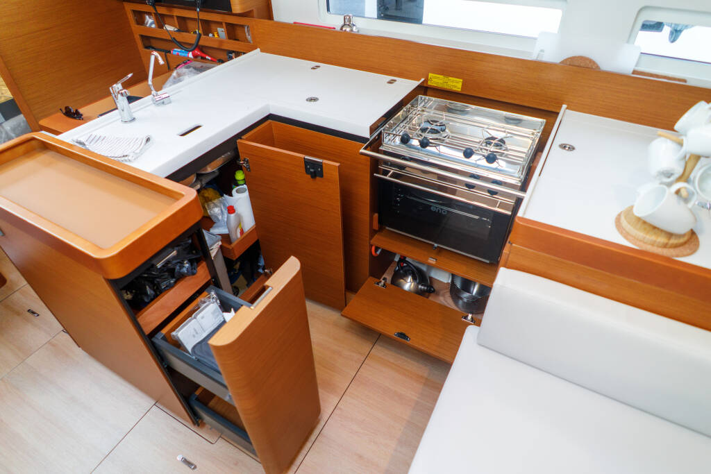 Sun Odyssey 410 Aquamarine