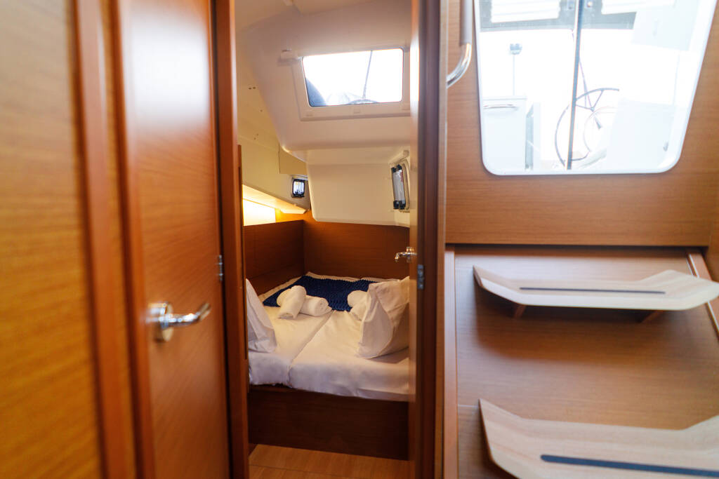 Sun Odyssey 410 Aquamarine