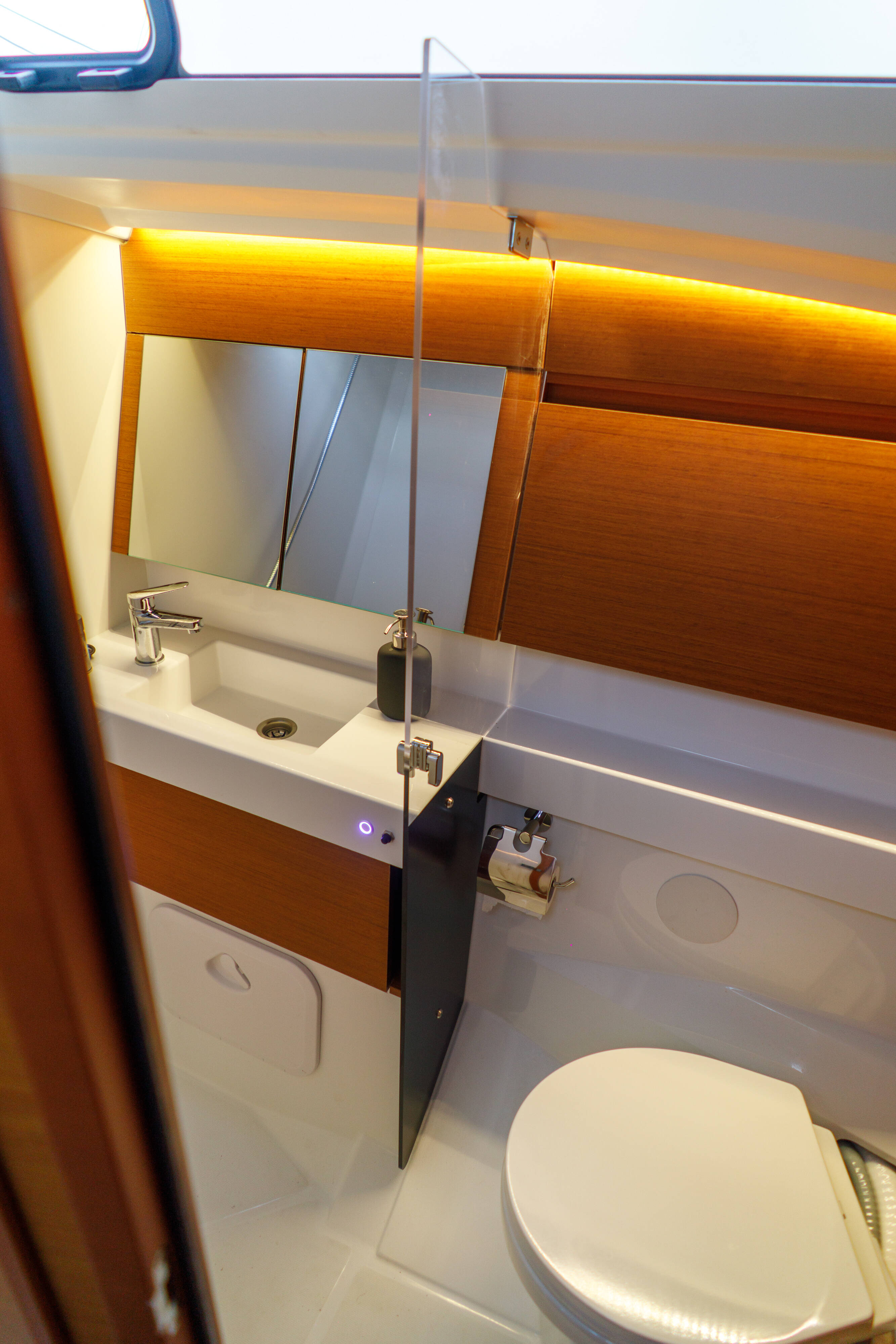 Sun Odyssey 410 Aquamarine