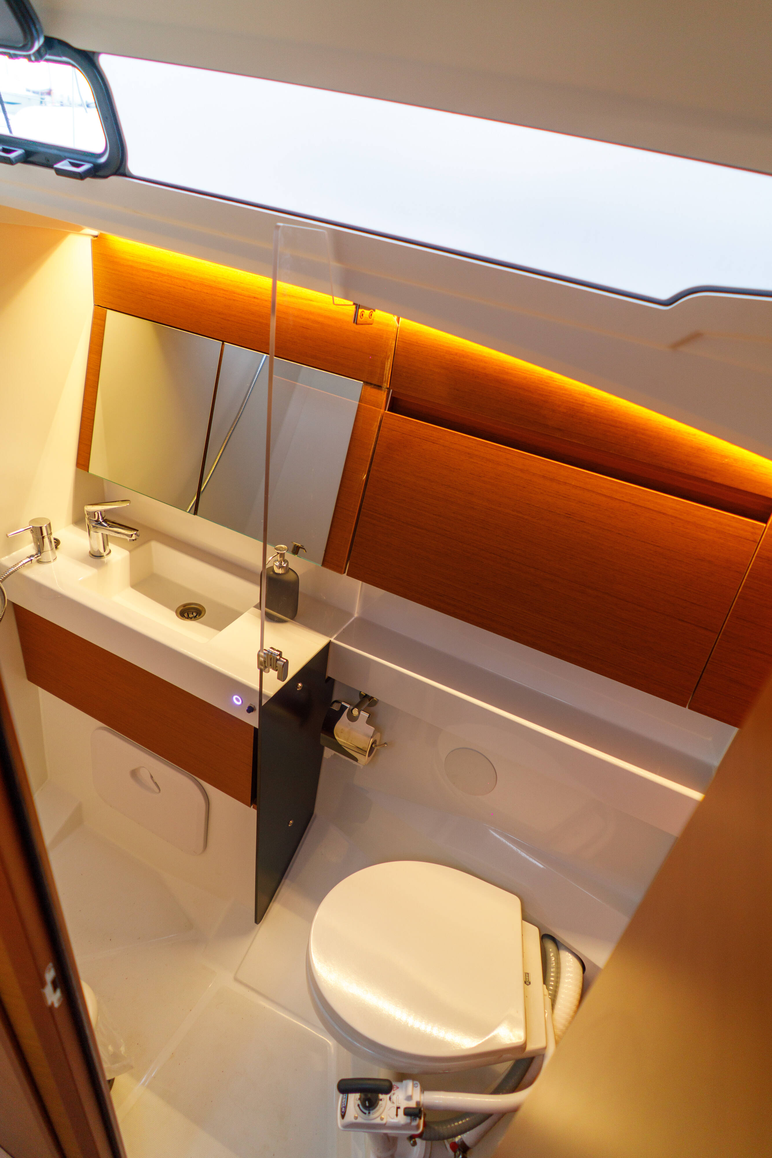 Sun Odyssey 410 Aquamarine