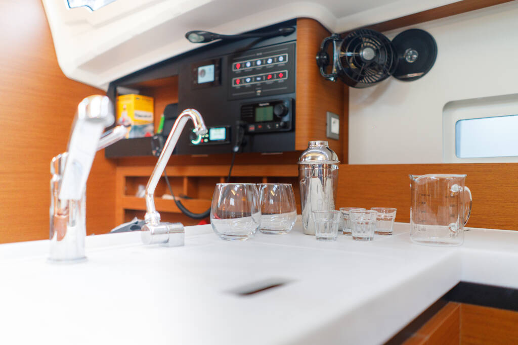 Sun Odyssey 410 Aquamarine