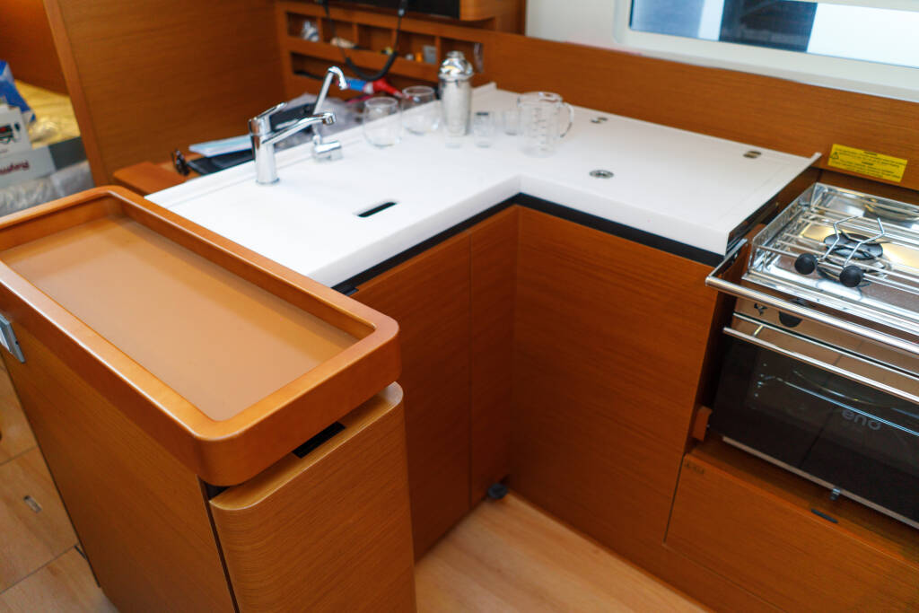 Sun Odyssey 410 Aquamarine