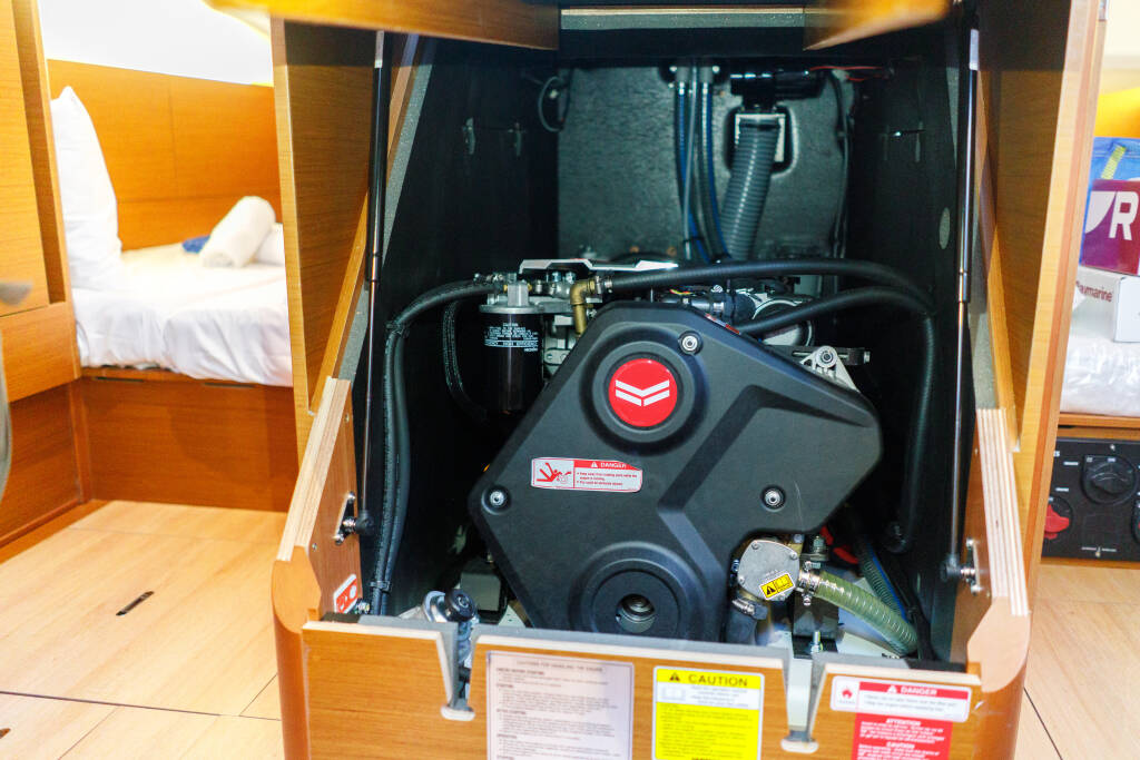 Sun Odyssey 410 Aquamarine