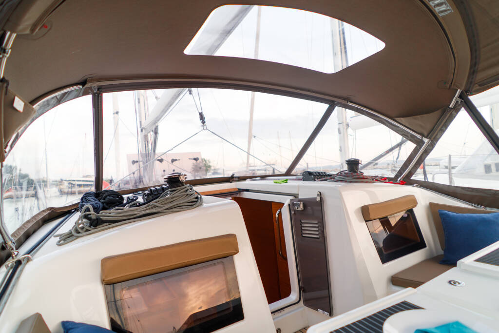 Sun Odyssey 410 Aquamarine