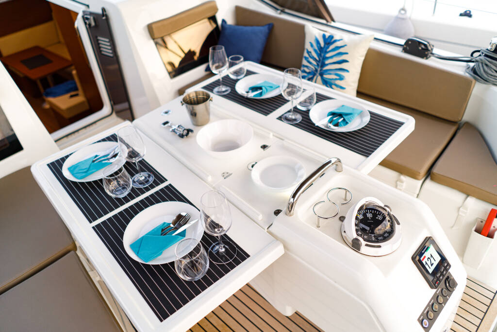 Sun Odyssey 410 Aquamarine