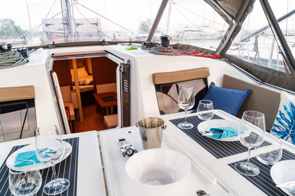 Sun Odyssey 410 Aquamarine