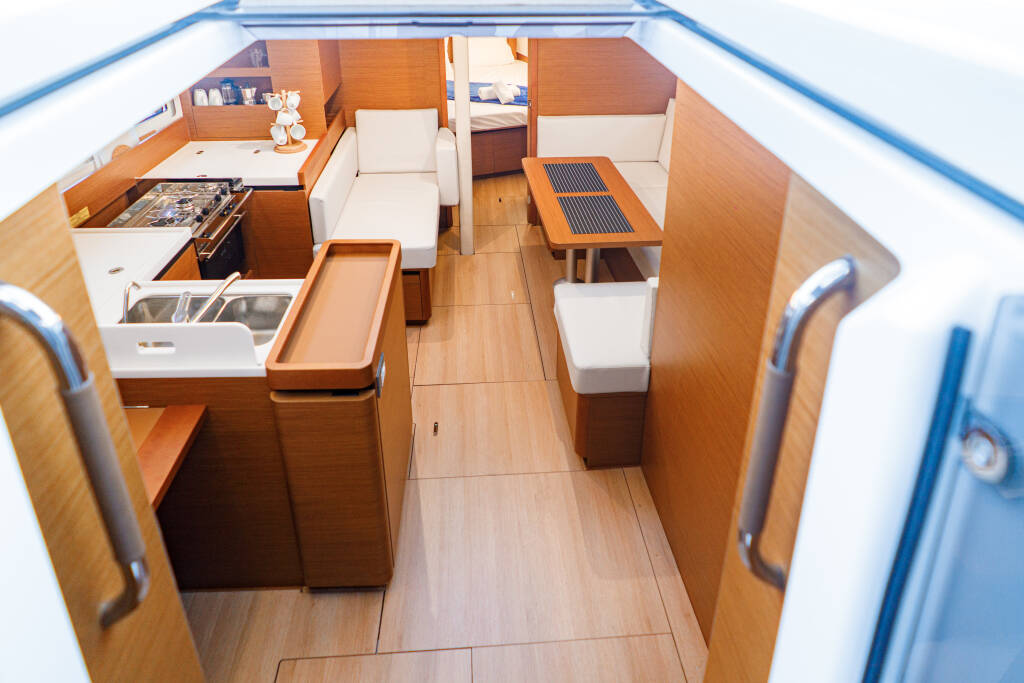 Sun Odyssey 410 Aquamarine