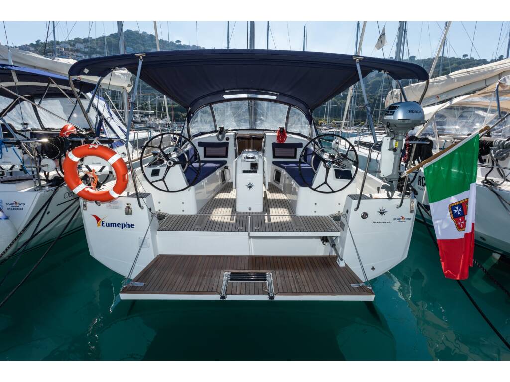 Sun Odyssey 410 Eumephe - Standard line