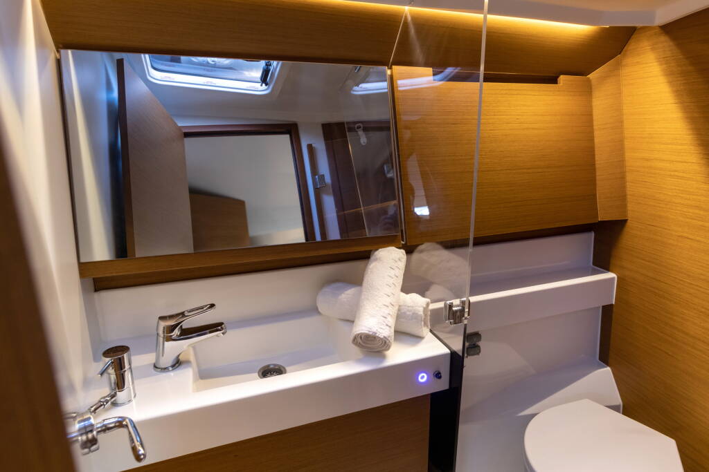 Sun Odyssey 410 Eumephe - Standard line