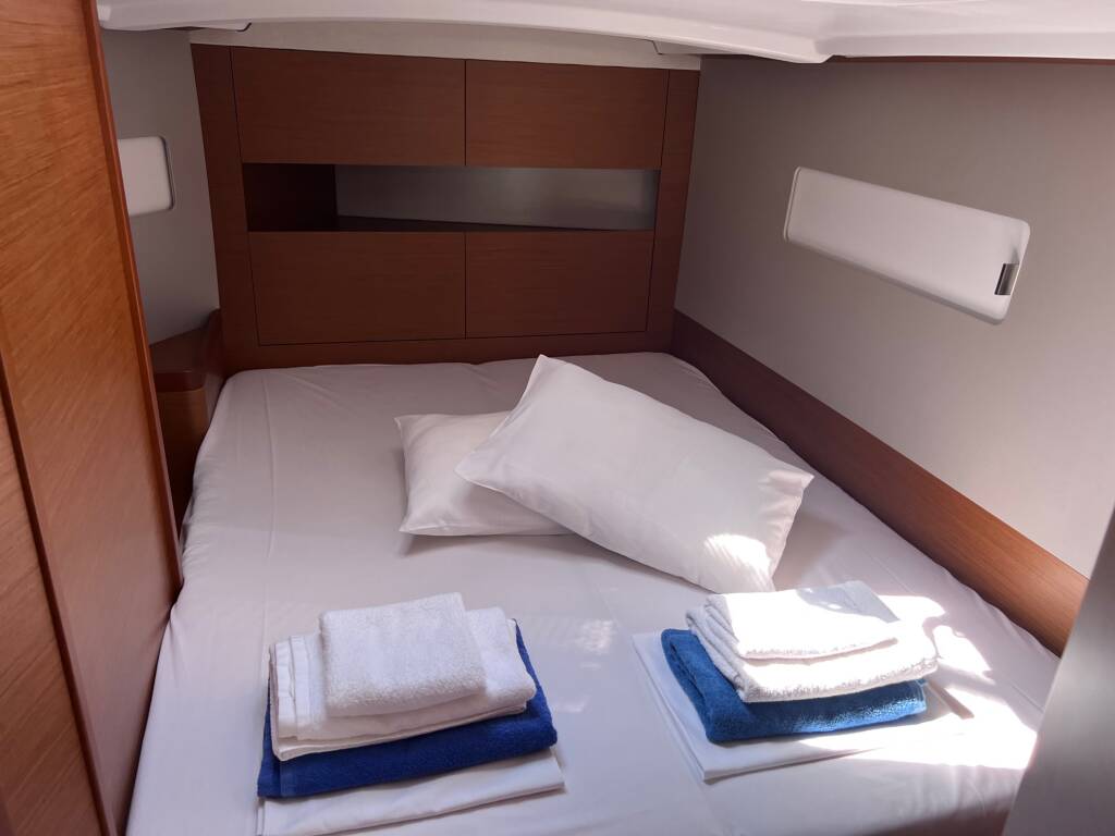 Sun Odyssey 410 Stilvi