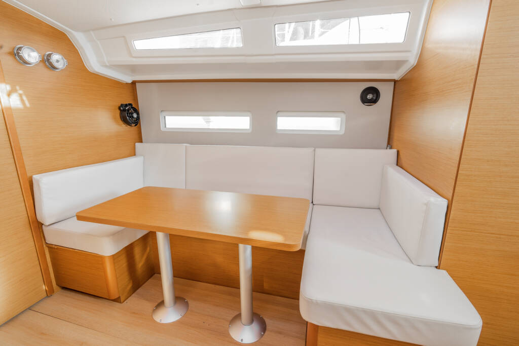 Sun Odyssey 410 HIGH TIME