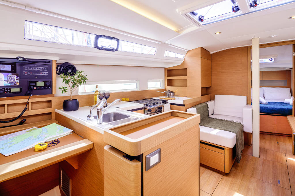 Sun Odyssey 410 BARRACUDA