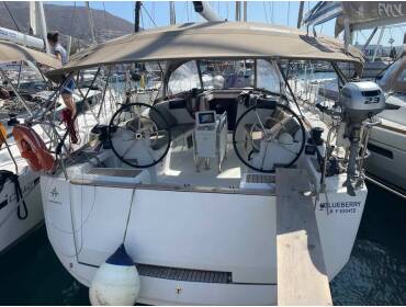 Sun Odyssey 419 Blueberry