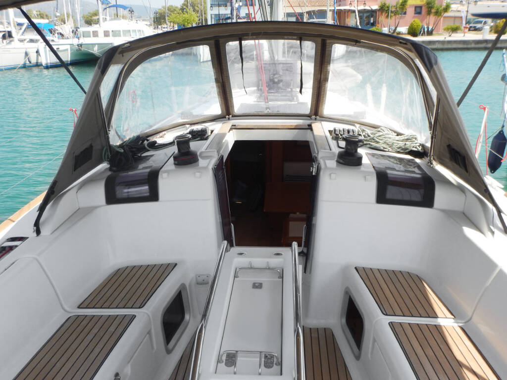Sun Odyssey 419 Kinthia