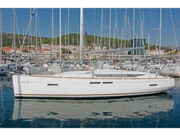 Sun Odyssey 419 • Dorado