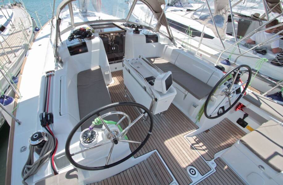 Sun Odyssey 419 Perseas