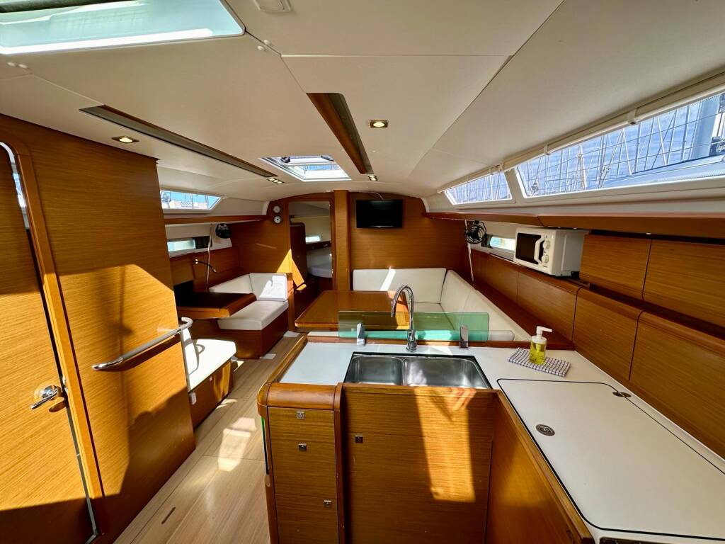 Sun Odyssey 419 Hendrix