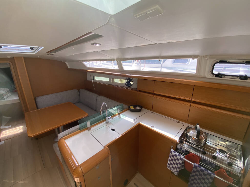 Sun Odyssey 419 Malea