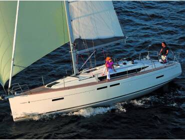 Sun Odyssey 419 • Blueberry