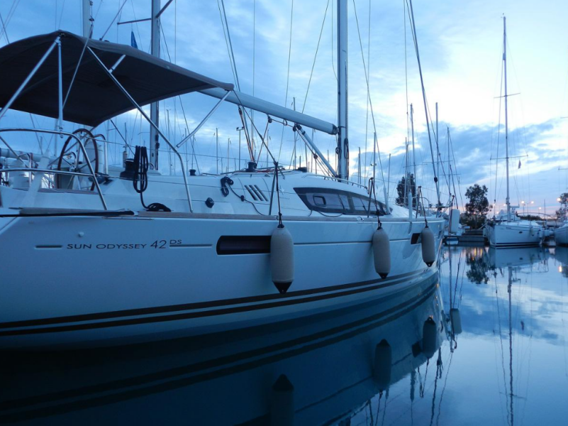 Sun Odyssey 42 DS • Sweet Alis