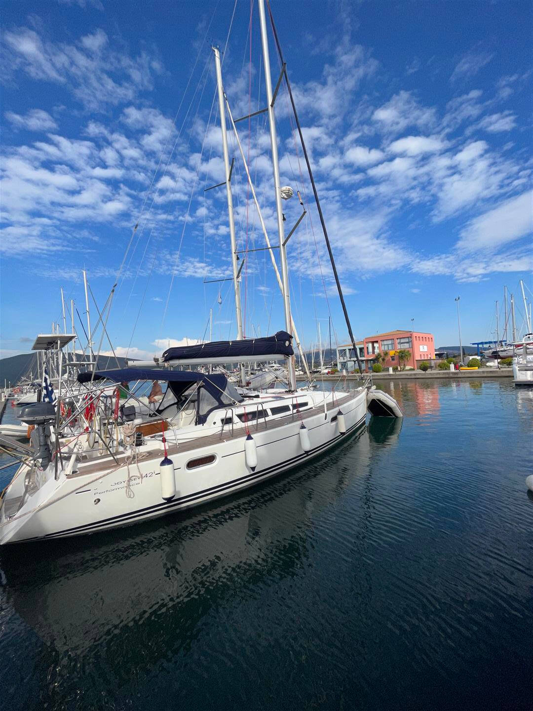 Sun Odyssey 42 i Performance Waterproof
