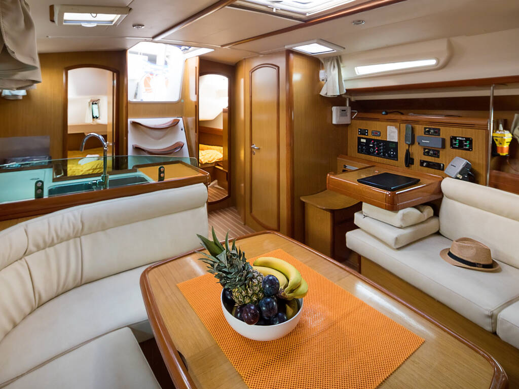 Sun Odyssey 42 i Stella