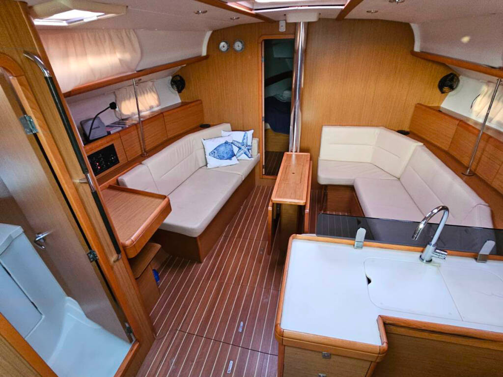 Sun Odyssey 42 i Posidonia