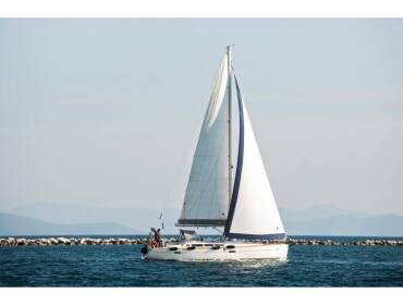 Sun Odyssey 42 i • Triton